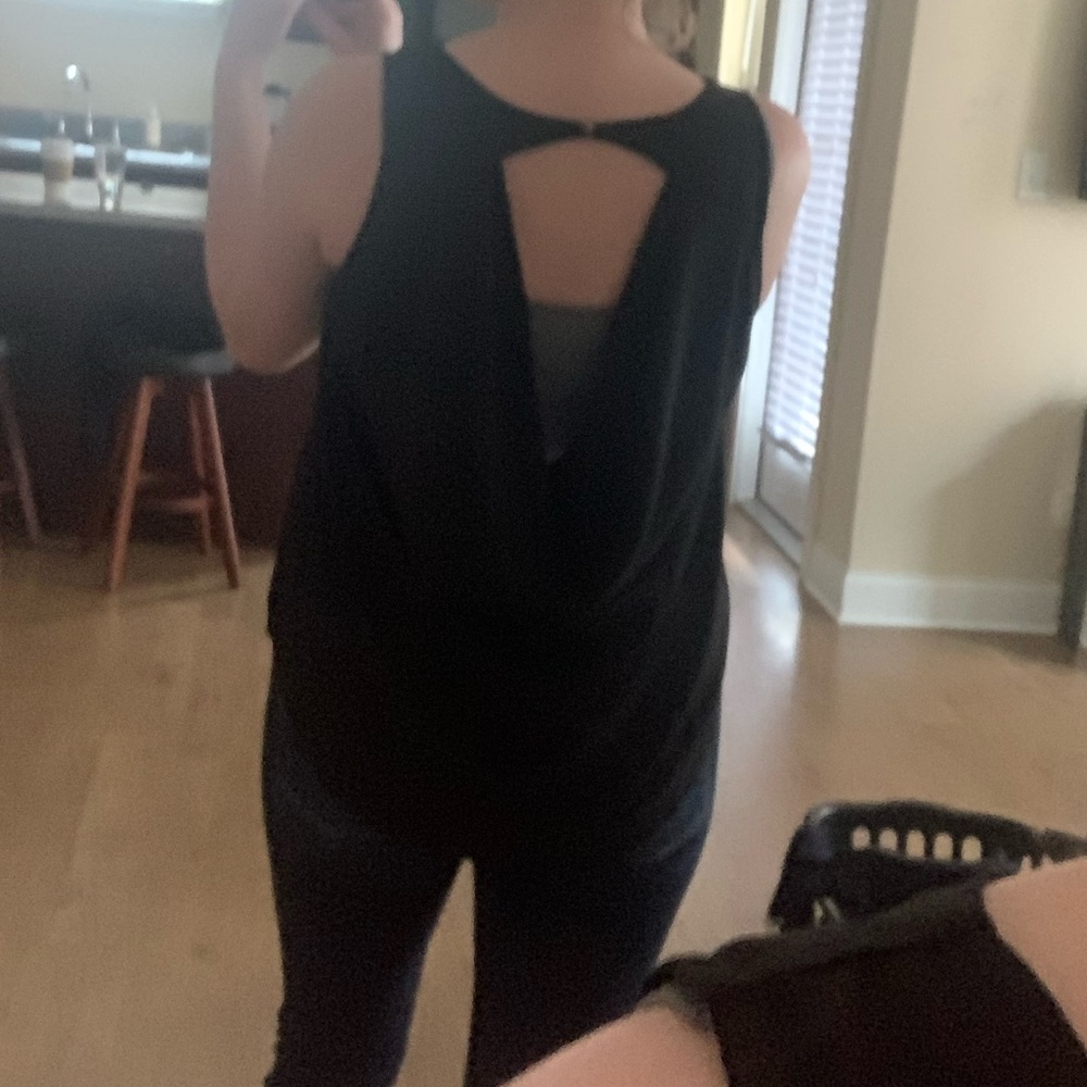Open back blouse - Picture 2 of 7
